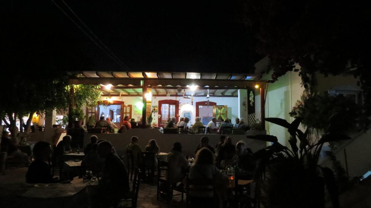 Апартаменти Astoria Paros Науса Екстер'єр фото
